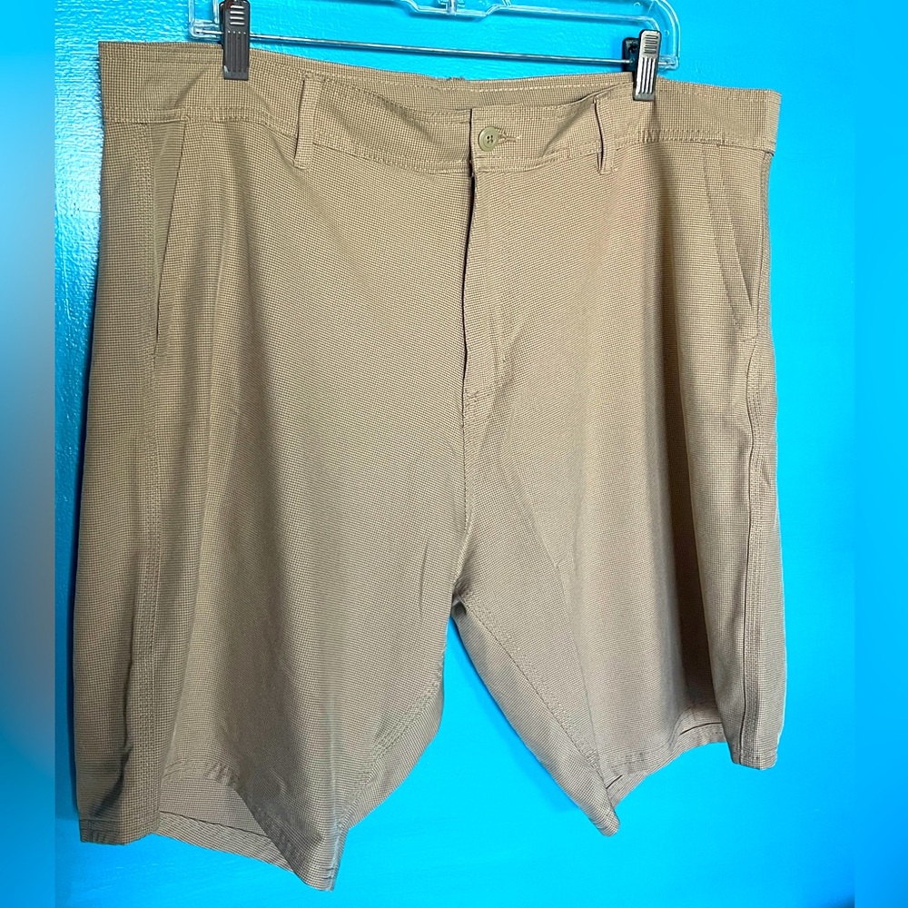 Burnside Khaki Men's Tan Checked Athleisure Casual Shorts - SZ 40.